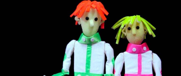 Green Planet: títeres y teatro negro