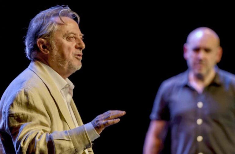 Manuel Galiana y su «Baile de huesos» en el Lara