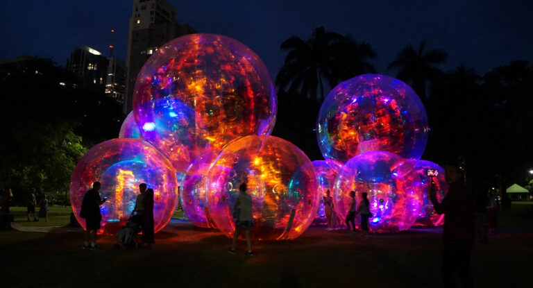Evanescent: El espectáculo de luz y sonido en La Almudena y el Palacio Real