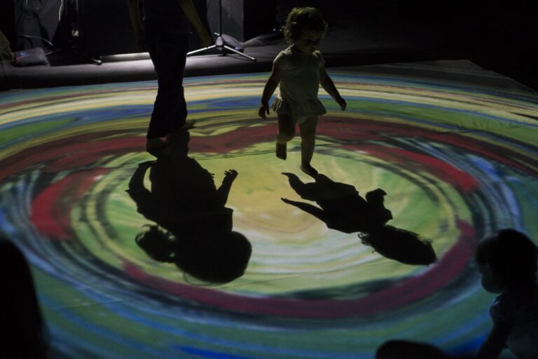 Pinxit, un «universo poético» para que los niños reflexionen sobre el mundo que les rodea