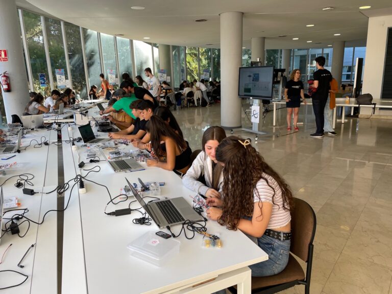 Pequeños grandes científicos durante unas horas en la Noche Europea de los Investigadores NightMadrid