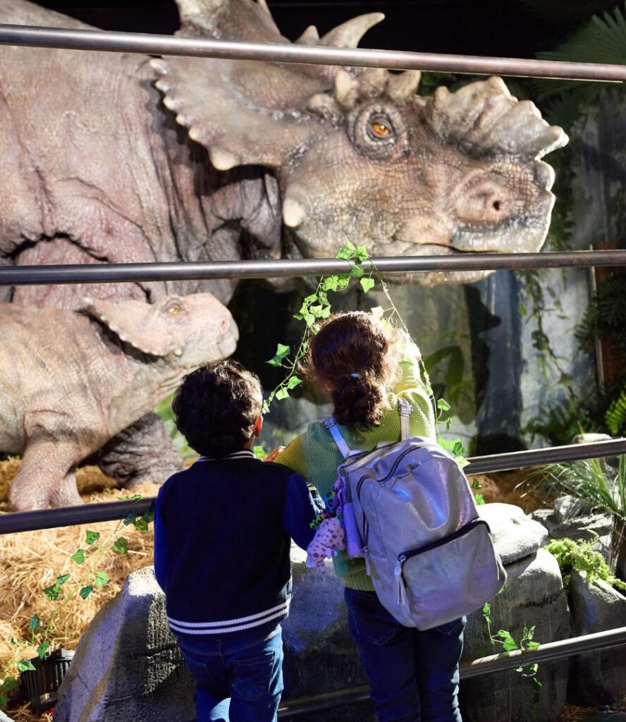 Jurassic World: The Experience