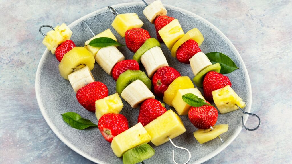 Brochetas de fruta